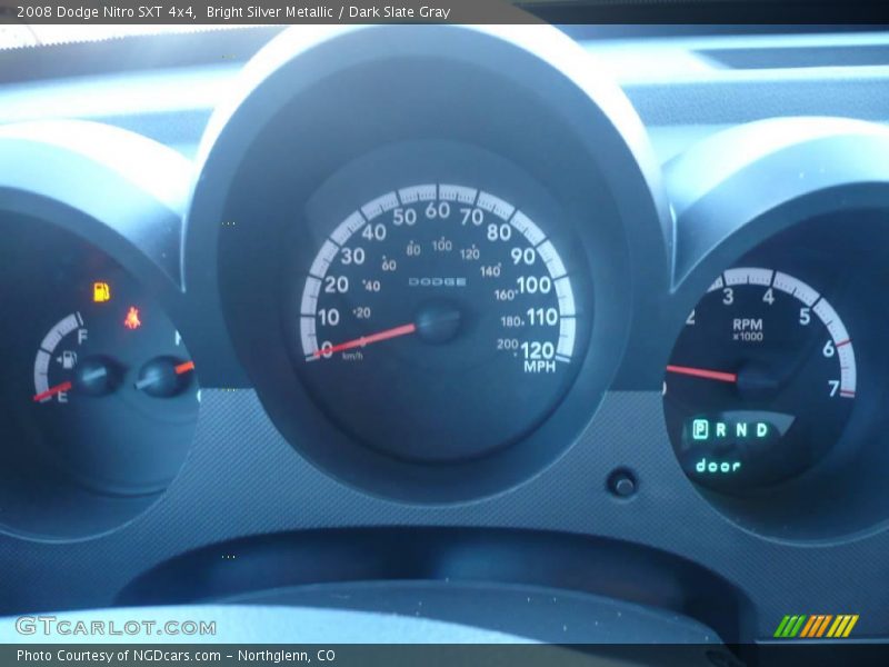 Bright Silver Metallic / Dark Slate Gray 2008 Dodge Nitro SXT 4x4