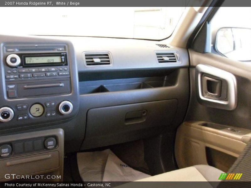 White / Beige 2007 Honda Ridgeline RT