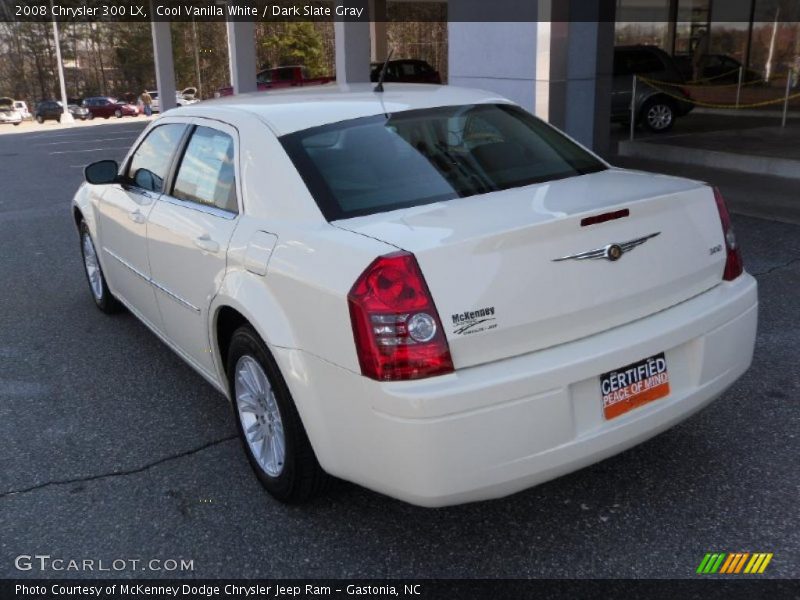 Cool Vanilla White / Dark Slate Gray 2008 Chrysler 300 LX