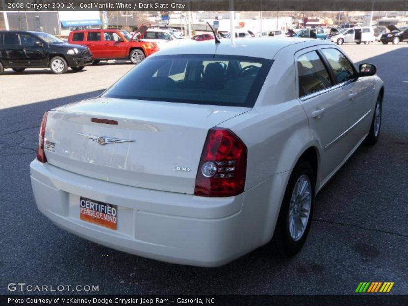 Cool Vanilla White / Dark Slate Gray 2008 Chrysler 300 LX