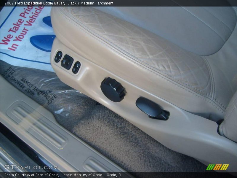 Black / Medium Parchment 2002 Ford Expedition Eddie Bauer