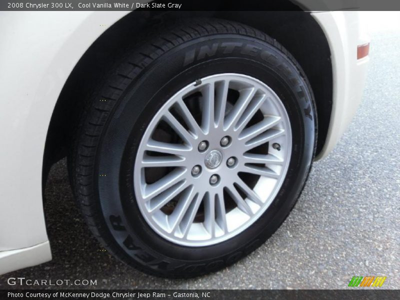 Cool Vanilla White / Dark Slate Gray 2008 Chrysler 300 LX