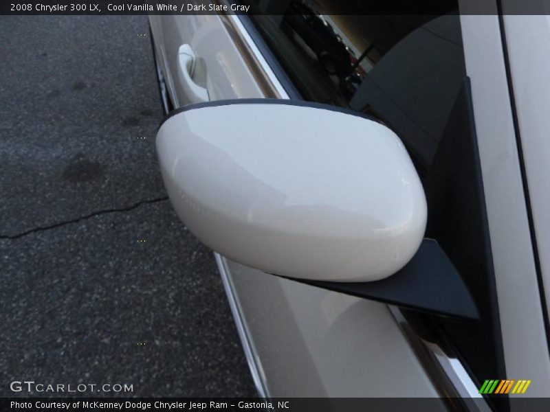 Cool Vanilla White / Dark Slate Gray 2008 Chrysler 300 LX