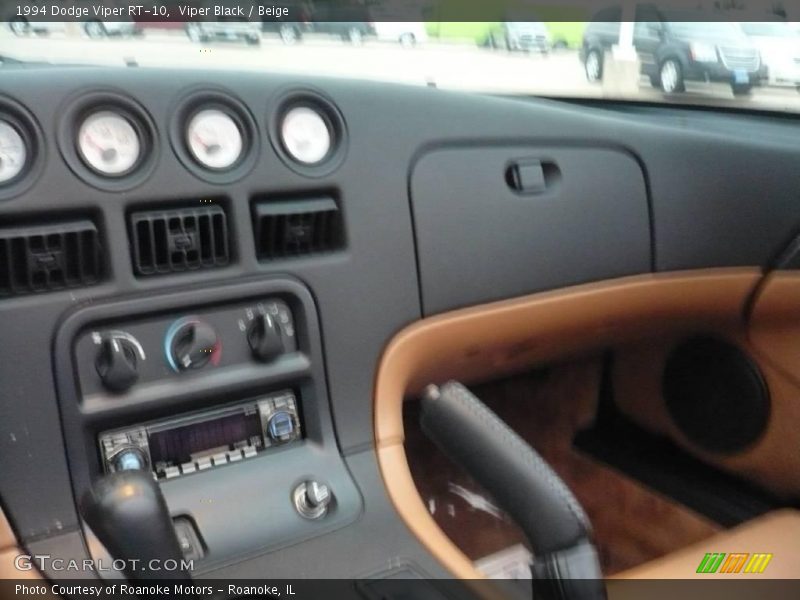 Viper Black / Beige 1994 Dodge Viper RT-10