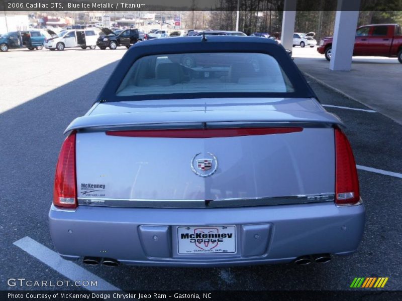 Blue Ice Metallic / Titanium 2006 Cadillac DTS