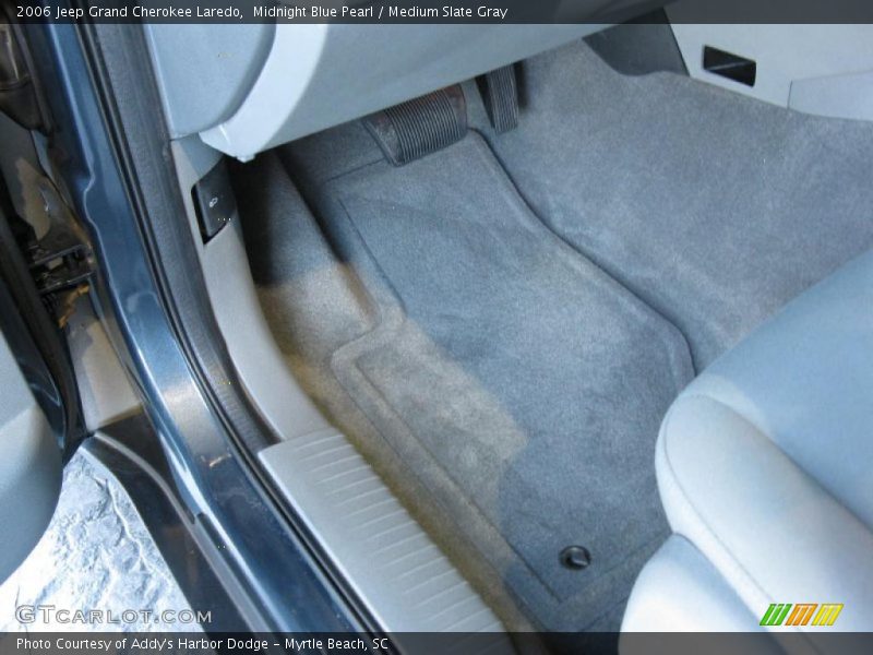 Midnight Blue Pearl / Medium Slate Gray 2006 Jeep Grand Cherokee Laredo
