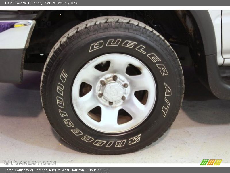 Natural White / Oak 1999 Toyota 4Runner
