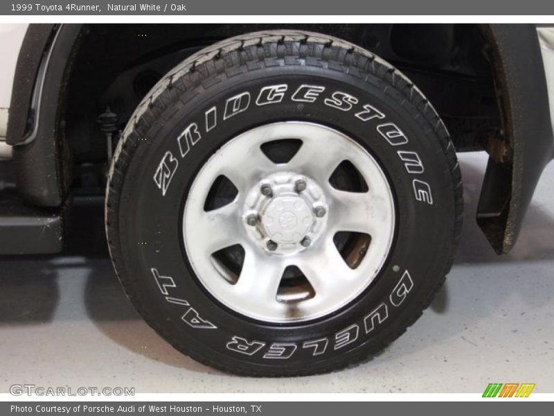 Natural White / Oak 1999 Toyota 4Runner