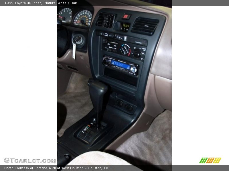 Natural White / Oak 1999 Toyota 4Runner