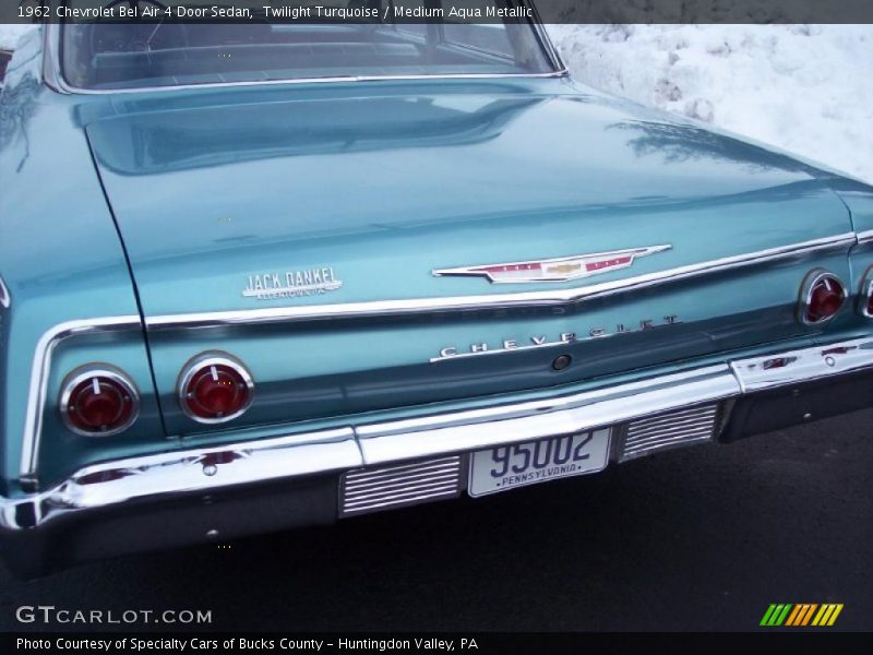 Twilight Turquoise / Medium Aqua Metallic 1962 Chevrolet Bel Air 4 Door Sedan