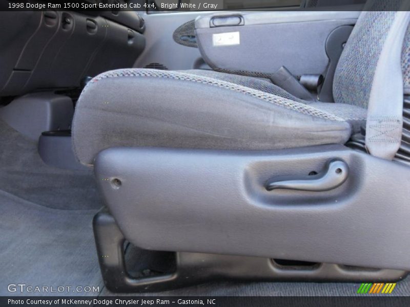 Bright White / Gray 1998 Dodge Ram 1500 Sport Extended Cab 4x4