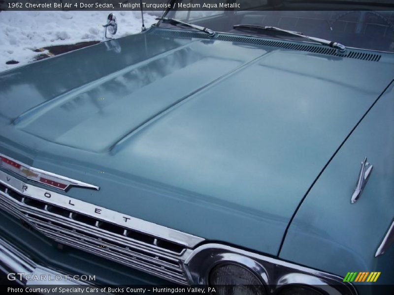 Twilight Turquoise / Medium Aqua Metallic 1962 Chevrolet Bel Air 4 Door Sedan