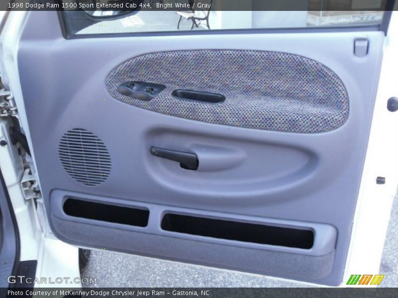Bright White / Gray 1998 Dodge Ram 1500 Sport Extended Cab 4x4