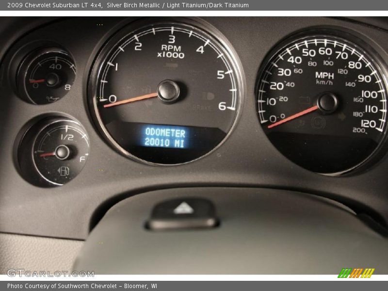 Silver Birch Metallic / Light Titanium/Dark Titanium 2009 Chevrolet Suburban LT 4x4