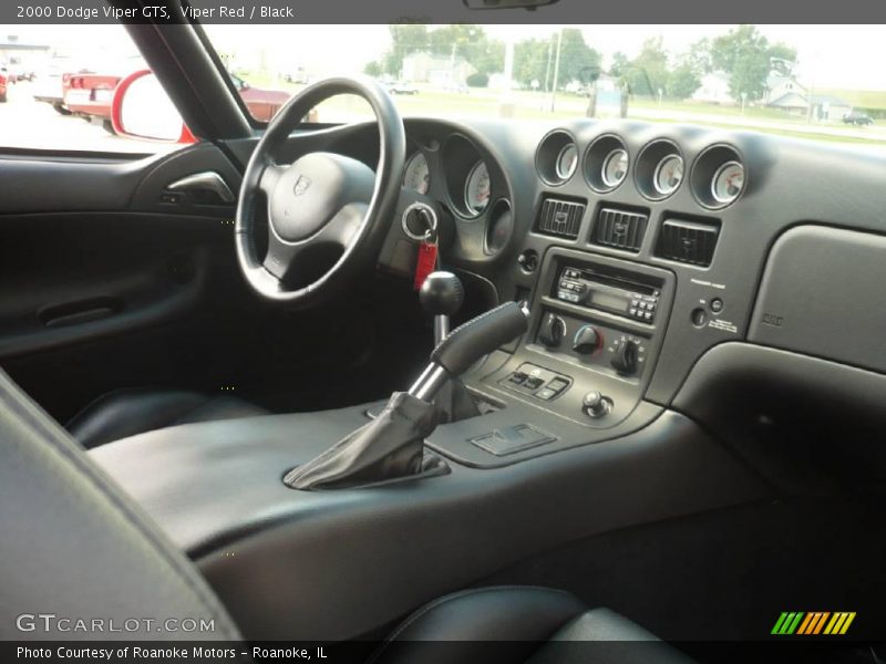Viper Red / Black 2000 Dodge Viper GTS