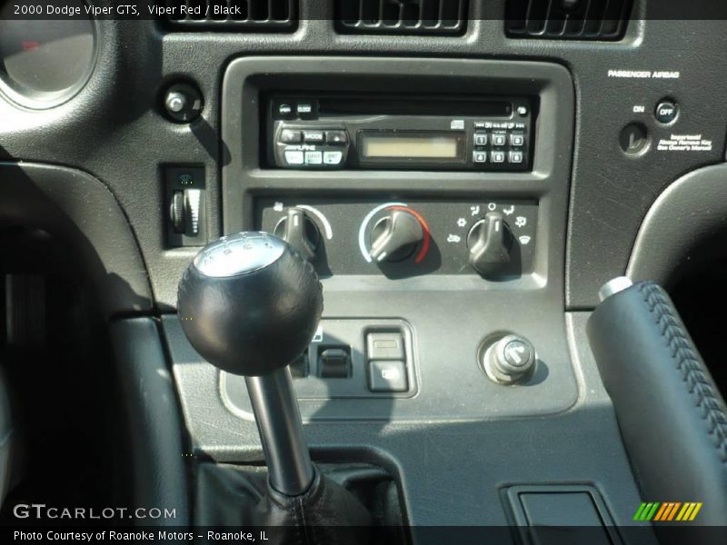 Viper Red / Black 2000 Dodge Viper GTS