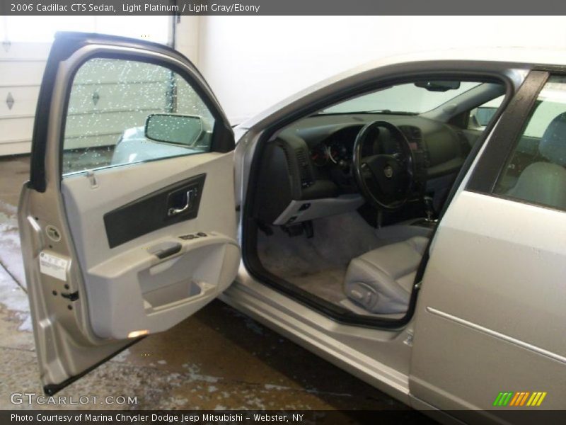 Light Platinum / Light Gray/Ebony 2006 Cadillac CTS Sedan