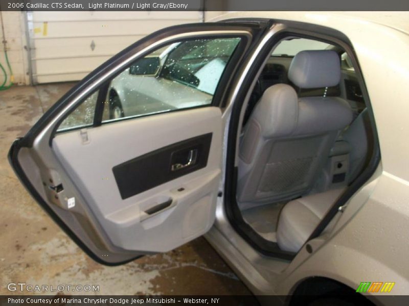 Light Platinum / Light Gray/Ebony 2006 Cadillac CTS Sedan