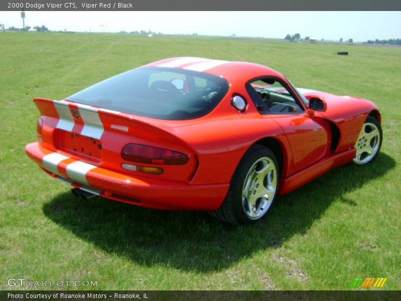 Viper Red / Black 2000 Dodge Viper GTS