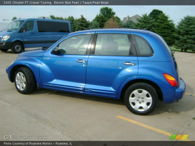 Electric Blue Pearl / Taupe/Pearl Beige 2005 Chrysler PT Cruiser Touring