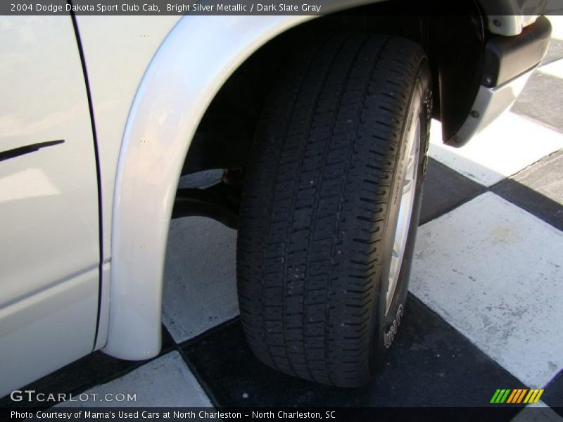 Bright Silver Metallic / Dark Slate Gray 2004 Dodge Dakota Sport Club Cab