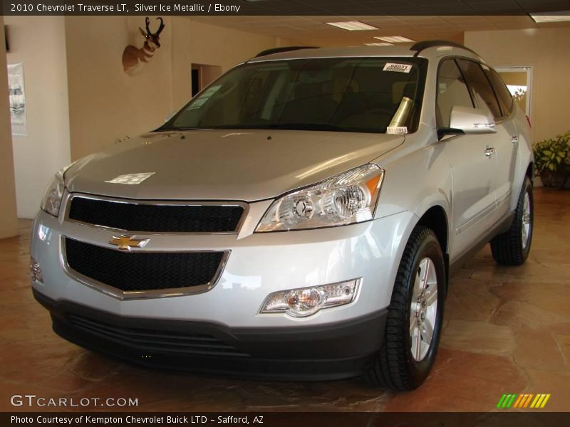 Silver Ice Metallic / Ebony 2010 Chevrolet Traverse LT