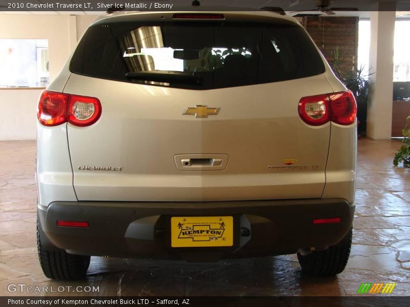 Silver Ice Metallic / Ebony 2010 Chevrolet Traverse LT