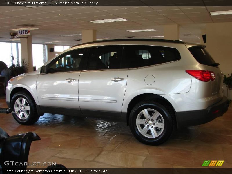Silver Ice Metallic / Ebony 2010 Chevrolet Traverse LT