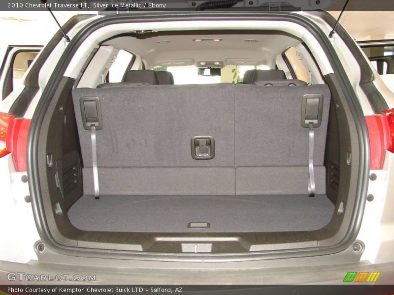 Silver Ice Metallic / Ebony 2010 Chevrolet Traverse LT