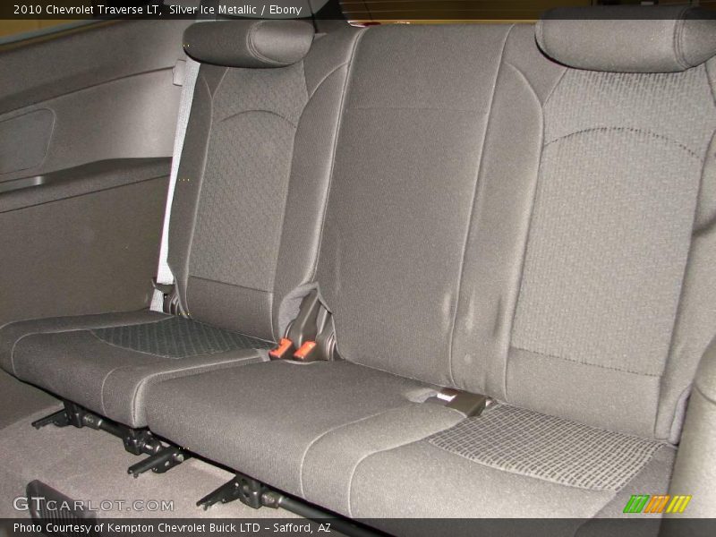 Silver Ice Metallic / Ebony 2010 Chevrolet Traverse LT