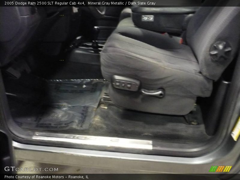 Mineral Gray Metallic / Dark Slate Gray 2005 Dodge Ram 2500 SLT Regular Cab 4x4