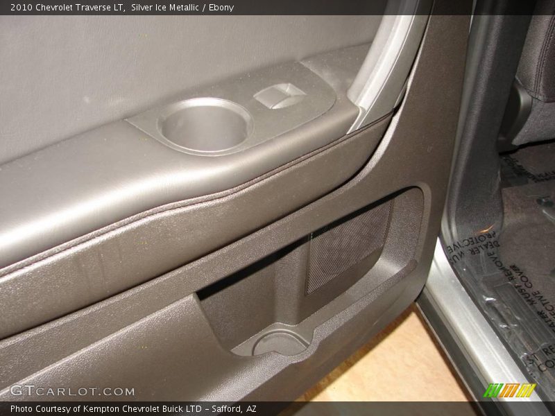 Silver Ice Metallic / Ebony 2010 Chevrolet Traverse LT