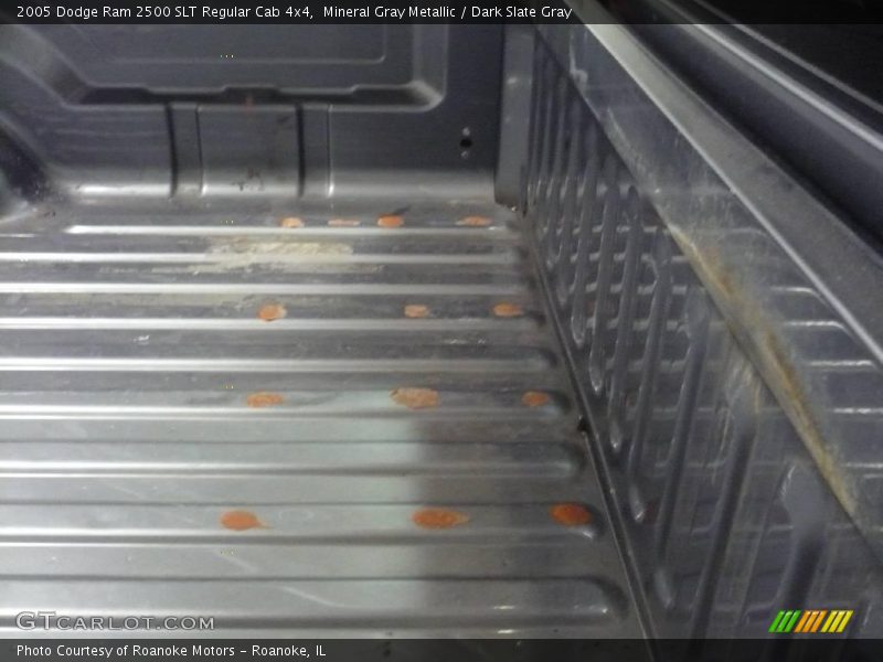 Mineral Gray Metallic / Dark Slate Gray 2005 Dodge Ram 2500 SLT Regular Cab 4x4