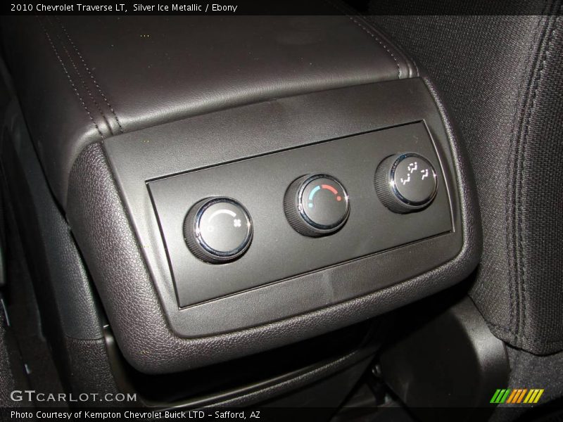Silver Ice Metallic / Ebony 2010 Chevrolet Traverse LT