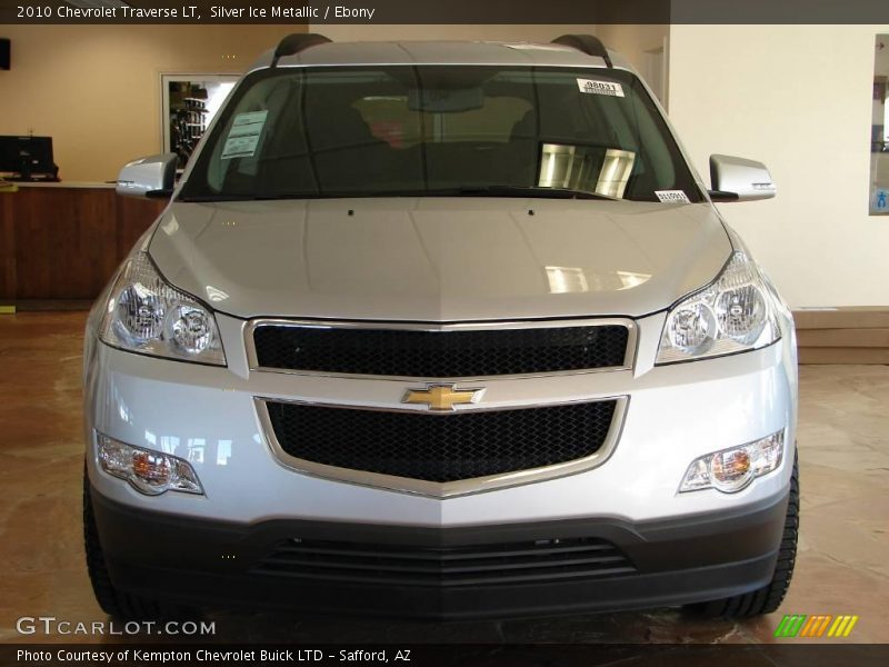 Silver Ice Metallic / Ebony 2010 Chevrolet Traverse LT