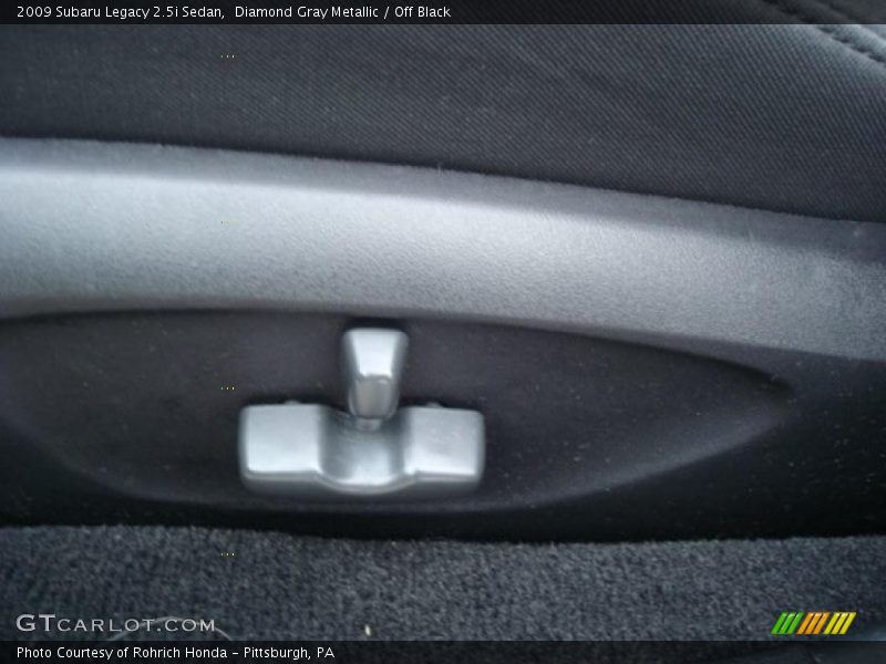 Diamond Gray Metallic / Off Black 2009 Subaru Legacy 2.5i Sedan