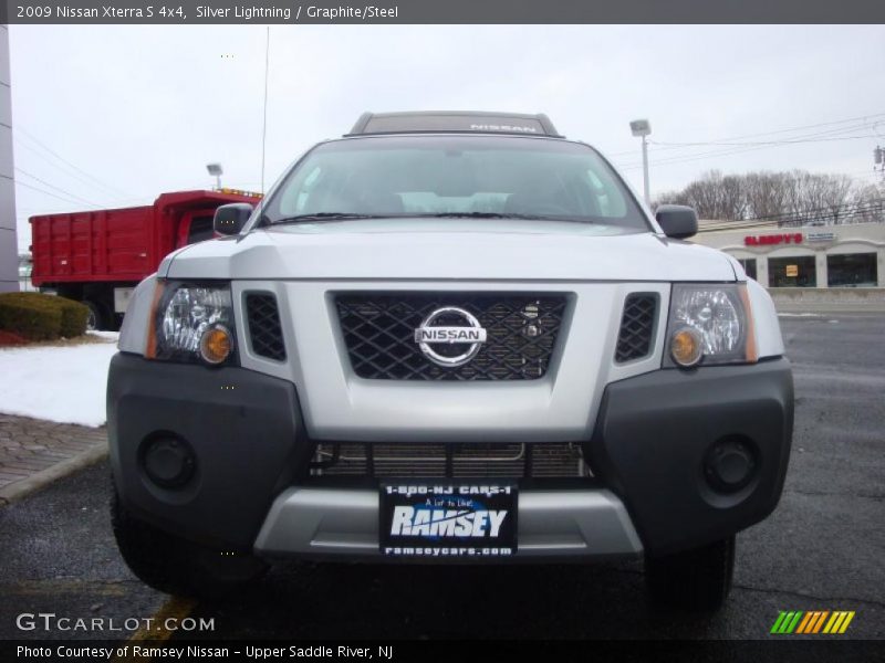 Silver Lightning / Graphite/Steel 2009 Nissan Xterra S 4x4