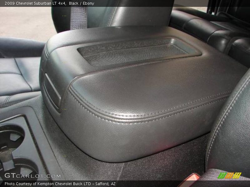 Black / Ebony 2009 Chevrolet Suburban LT 4x4