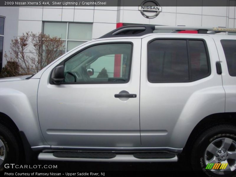 Silver Lightning / Graphite/Steel 2009 Nissan Xterra S 4x4
