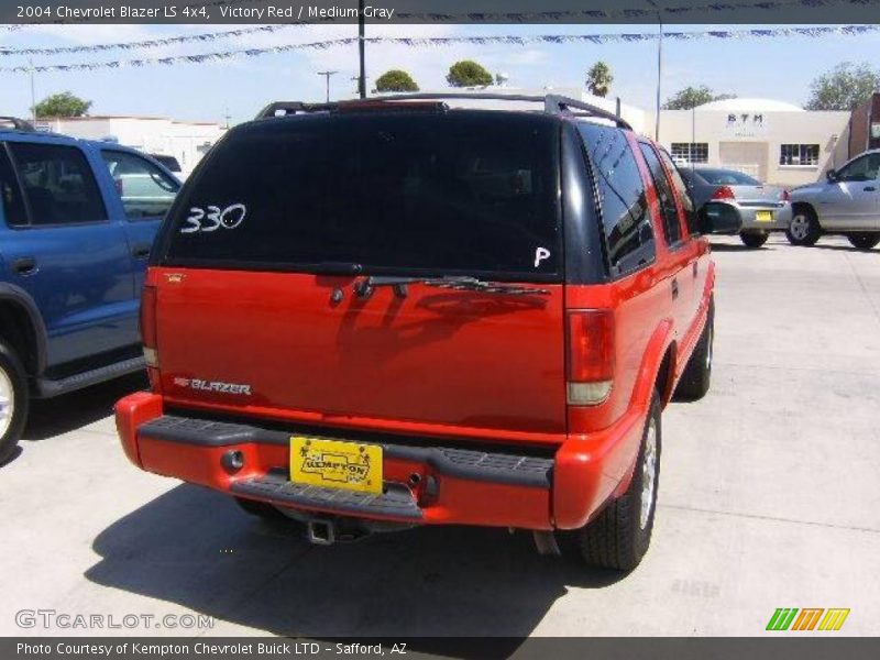 Victory Red / Medium Gray 2004 Chevrolet Blazer LS 4x4