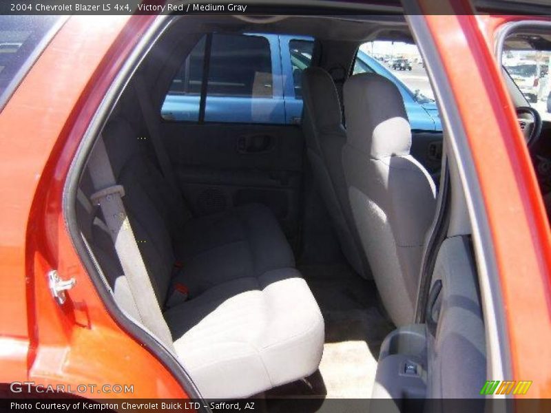 Victory Red / Medium Gray 2004 Chevrolet Blazer LS 4x4
