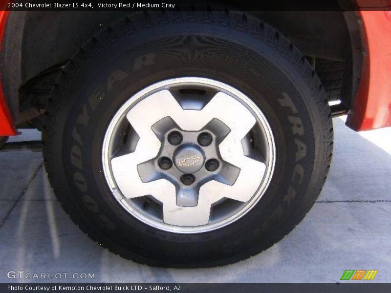 Victory Red / Medium Gray 2004 Chevrolet Blazer LS 4x4