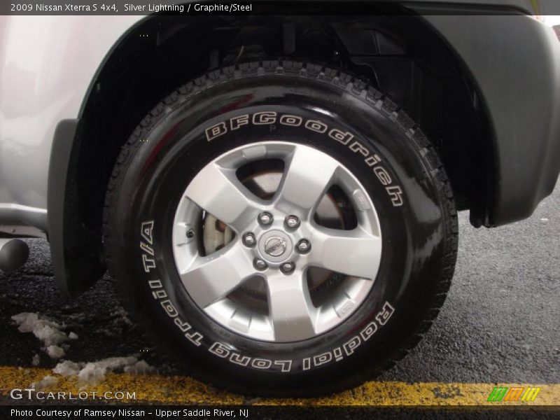 Silver Lightning / Graphite/Steel 2009 Nissan Xterra S 4x4