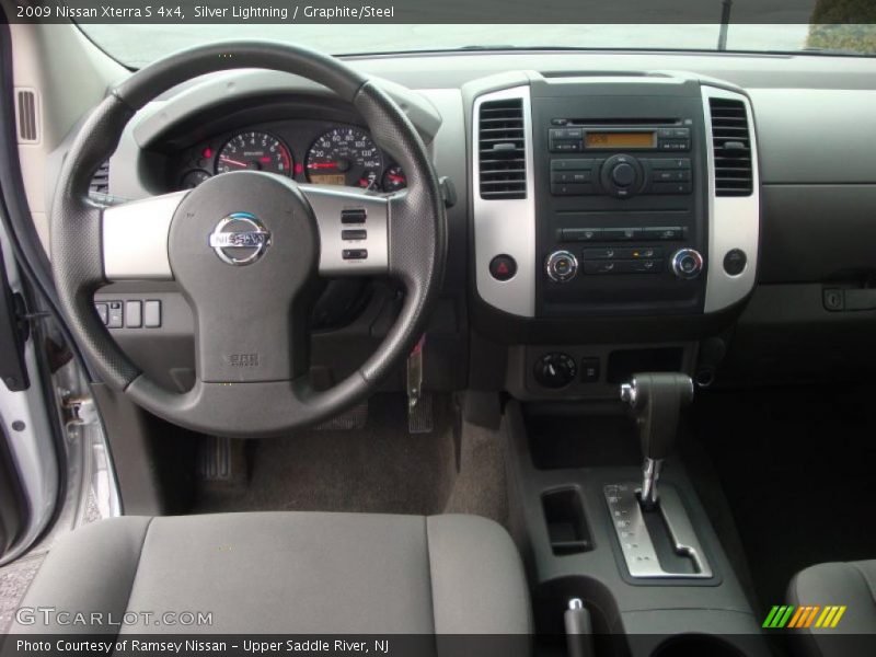 Silver Lightning / Graphite/Steel 2009 Nissan Xterra S 4x4