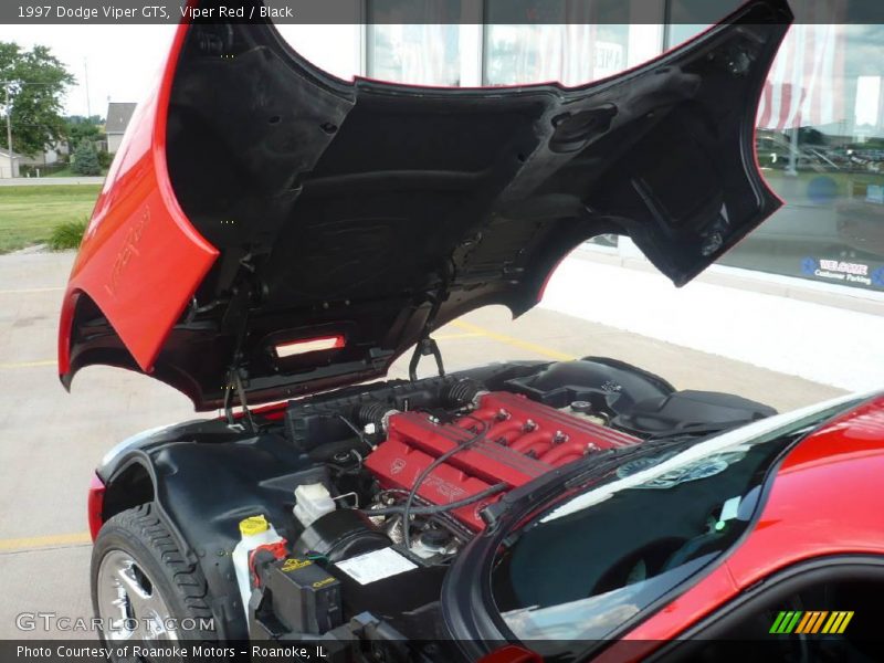 Viper Red / Black 1997 Dodge Viper GTS