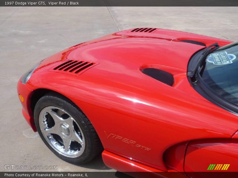 Viper Red / Black 1997 Dodge Viper GTS