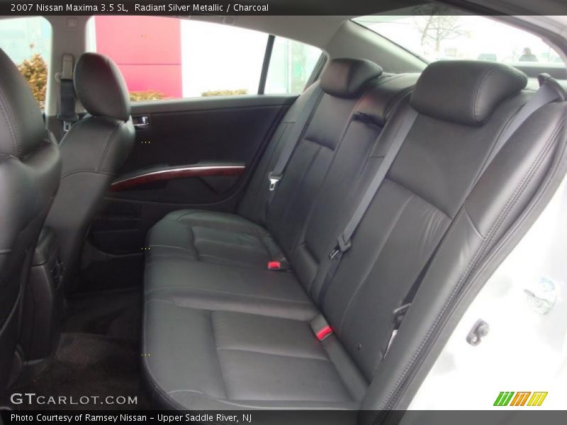 Radiant Silver Metallic / Charcoal 2007 Nissan Maxima 3.5 SL