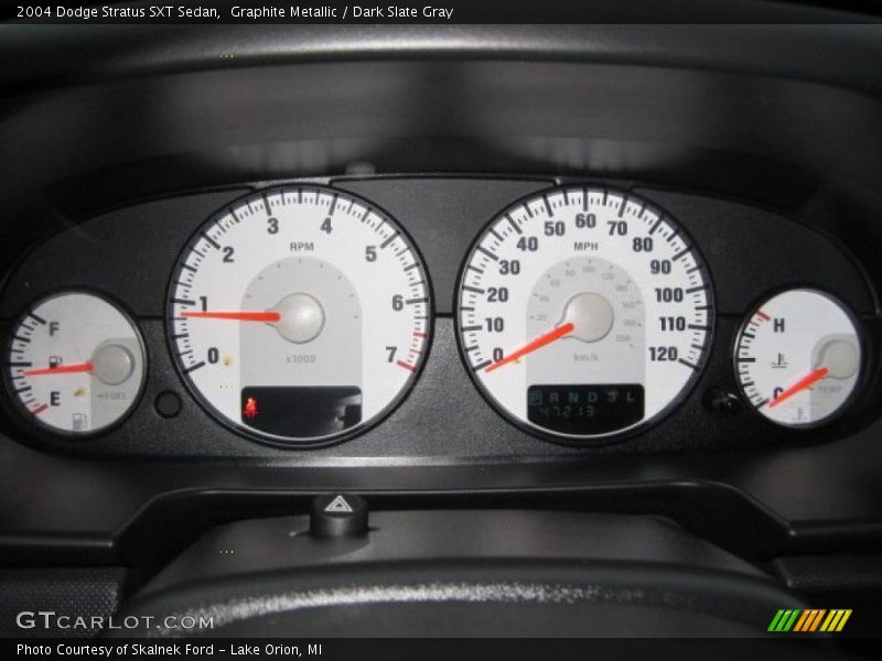 Graphite Metallic / Dark Slate Gray 2004 Dodge Stratus SXT Sedan