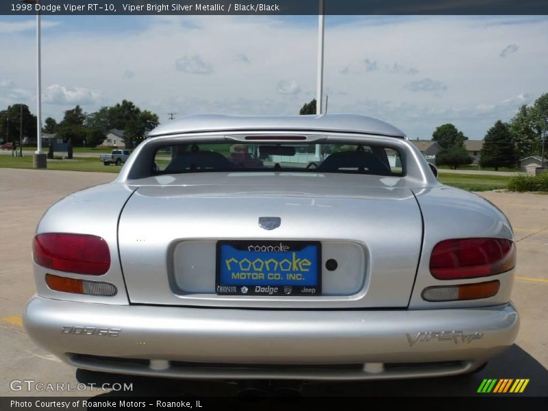 Viper Bright Silver Metallic / Black/Black 1998 Dodge Viper RT-10