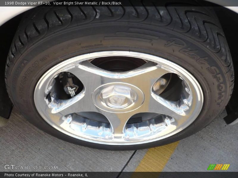 Viper Bright Silver Metallic / Black/Black 1998 Dodge Viper RT-10